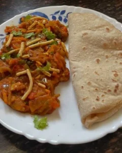 Sev Tamatar Sabzi Recipe with MP Wheat Roti – A Delicious Madhya Pradesh Comfort Meal